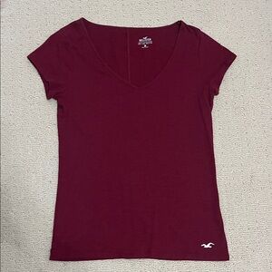 Hollister Women's Burgundy V-Neck Tee